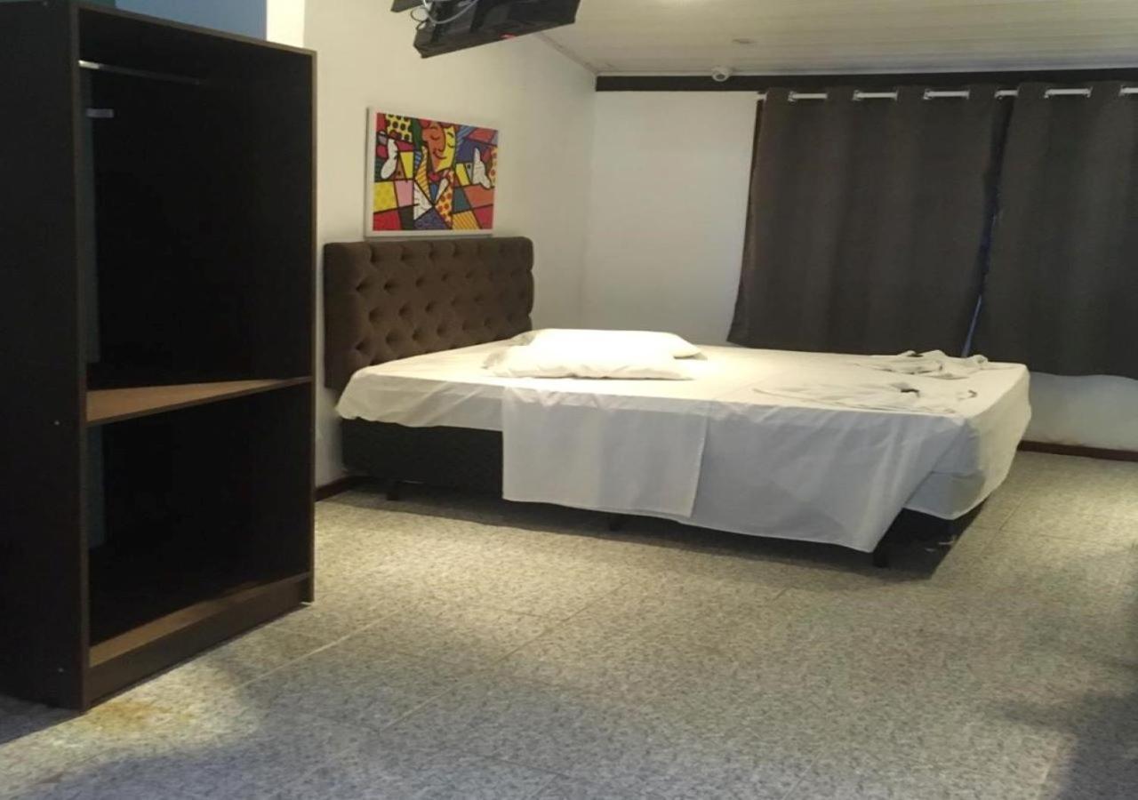 Lonier Villa Inn Economic Abraão Exteriér fotografie